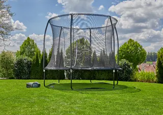 Robotklipper og trampoline